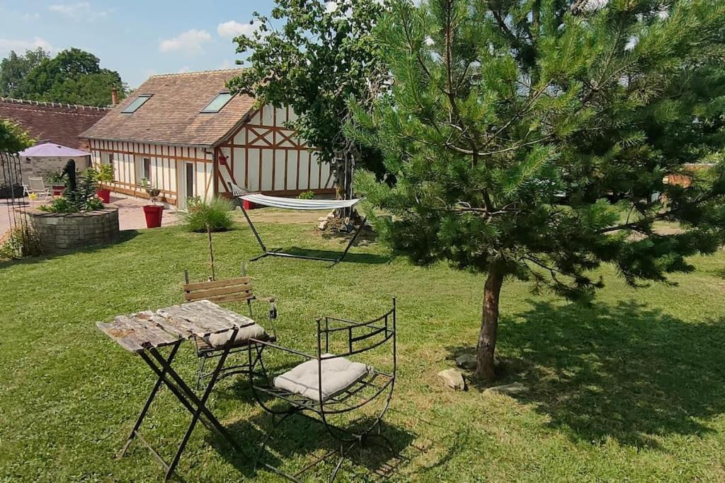Les Lys Jolie Suite Parentale Privative Deux Adultes Avec Sdd Pertheville-Ners エクステリア 写真