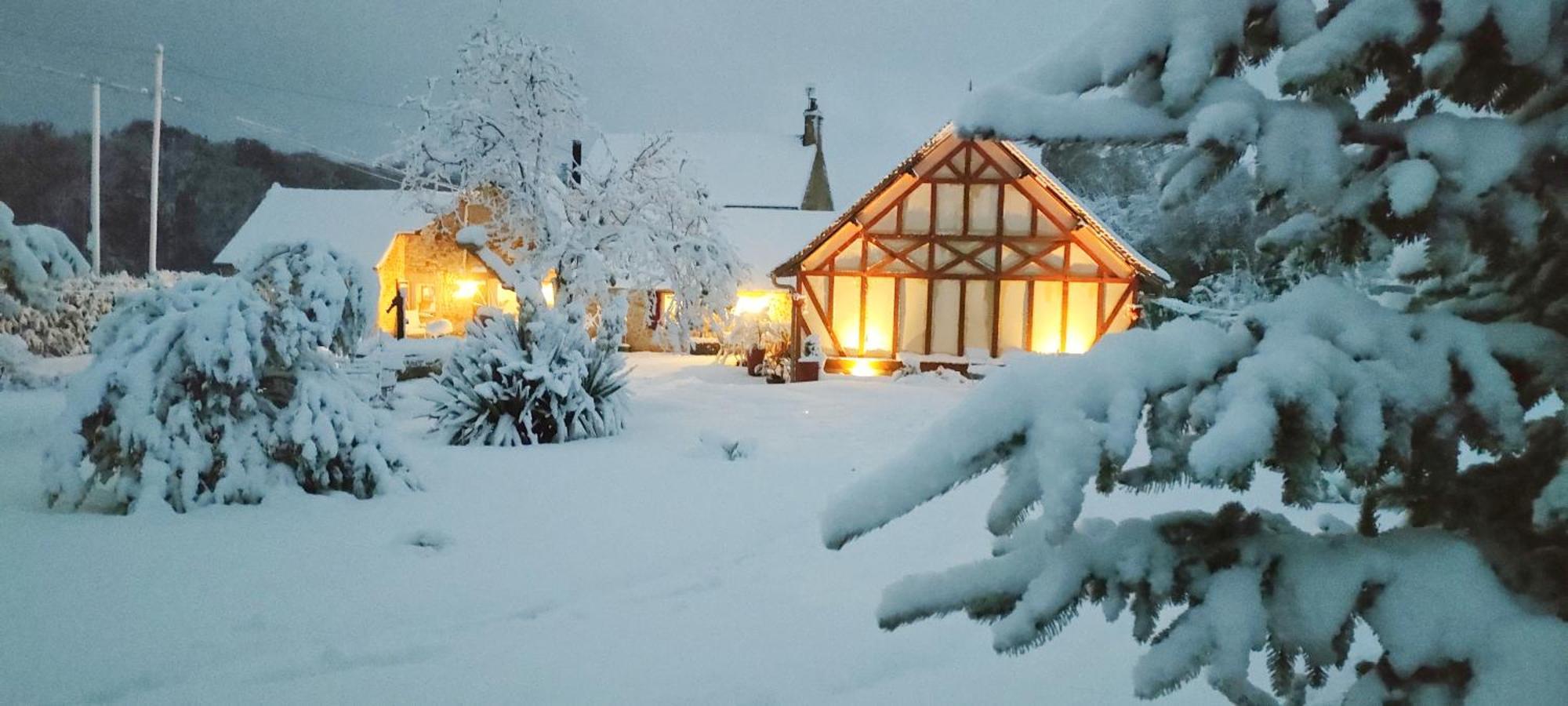 Les Lys Jolie Suite Parentale Privative Deux Adultes Avec Sdd Pertheville-Ners エクステリア 写真