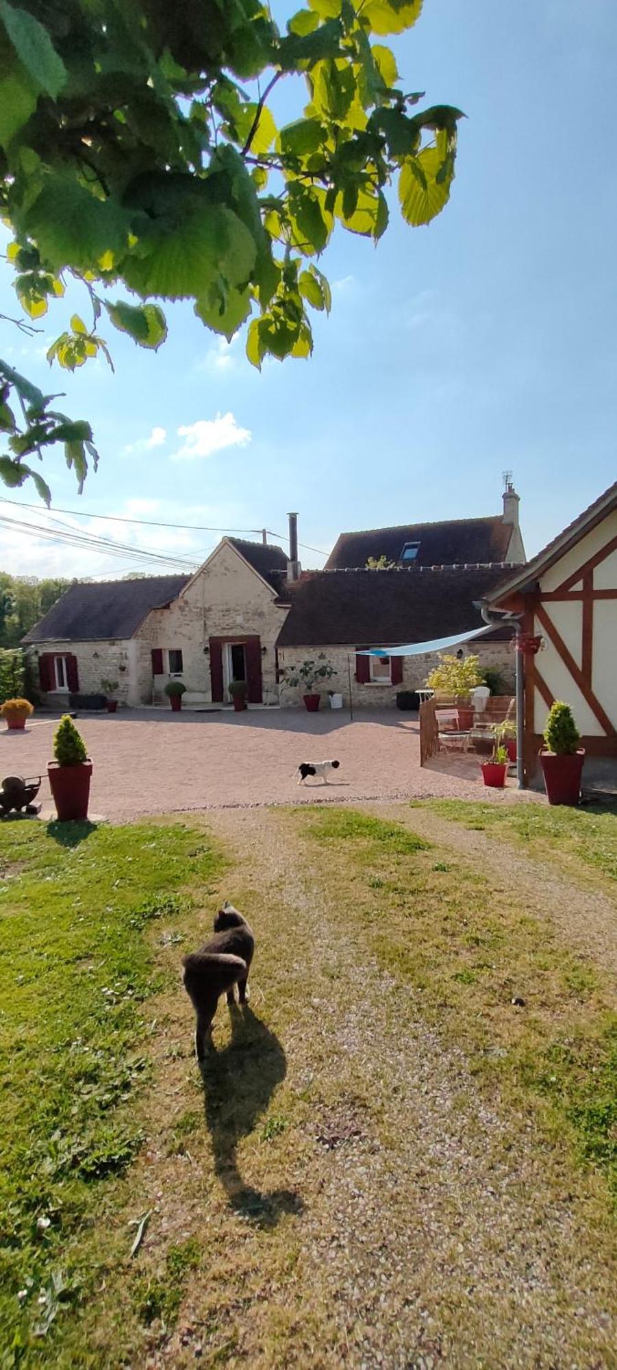 Les Lys Jolie Suite Parentale Privative Deux Adultes Avec Sdd Pertheville-Ners エクステリア 写真