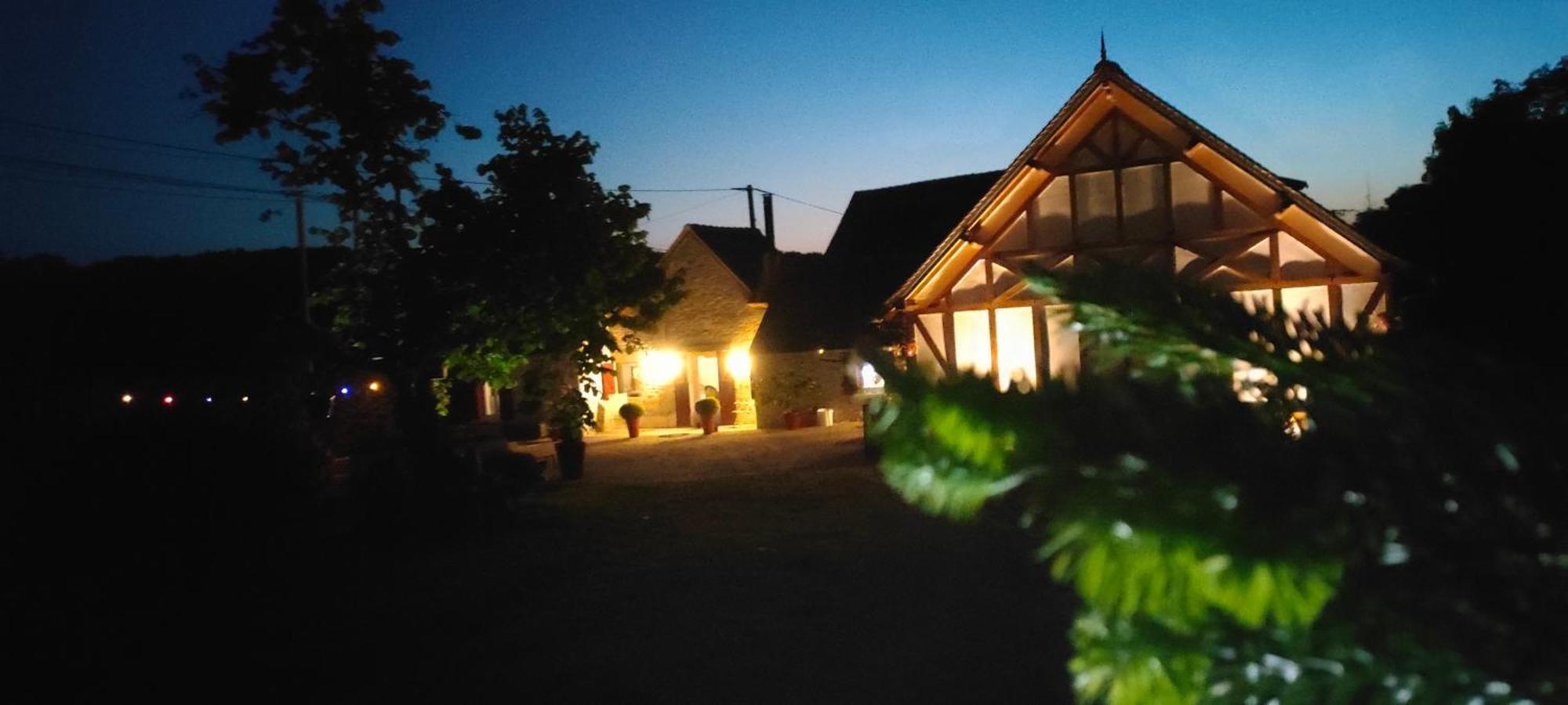 Les Lys Jolie Suite Parentale Privative Deux Adultes Avec Sdd Pertheville-Ners エクステリア 写真